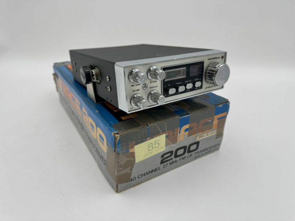 Uniden 200 Junksale Clearance '85'