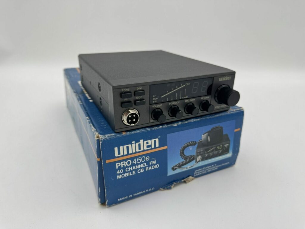 Uniden Pro 450e Junksale Clearance '89'